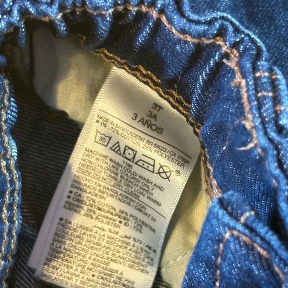 Old Navy Kids Blue Jeans - Picture 4 of 4